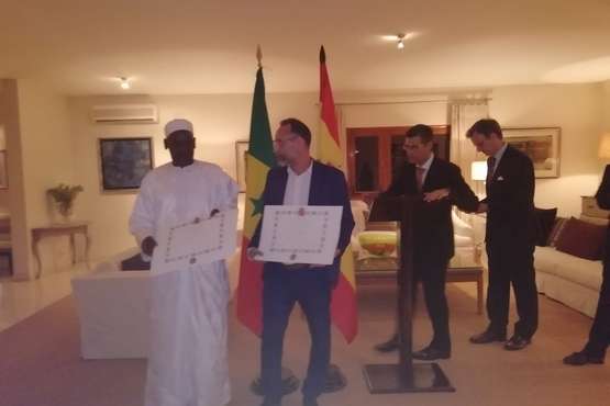 El periodista teldense José Naranjo recibe la Cruz de la Orden al Mérito Civil en Senegal (Foto TA)